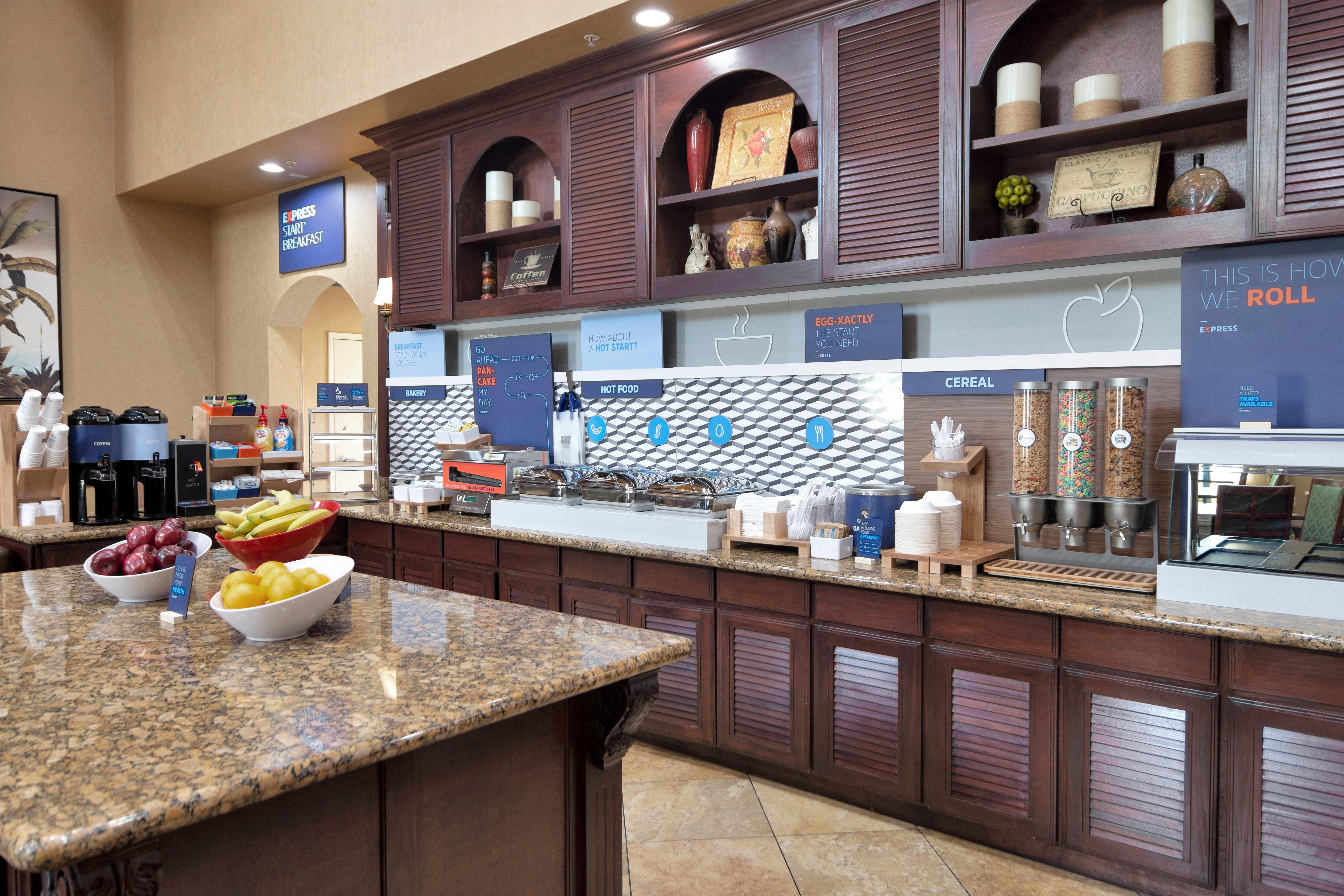 Holiday Inn Express Hotel & Suites Dfw West - Hurst By Ihg Extérieur photo